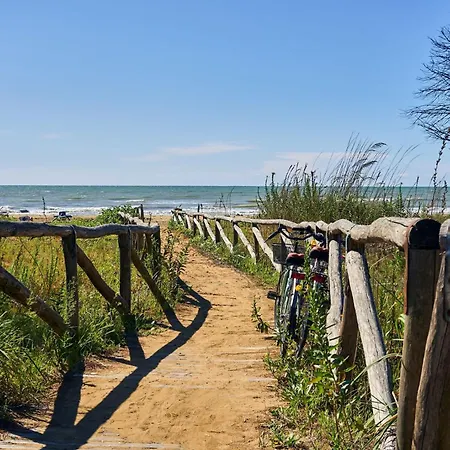 Charming Coastal In Lejlighed *